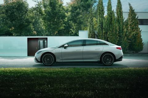 Mercedes-Benz EQE Sedan CPH